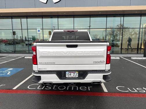 2022 Chevrolet Silverado 1500 High Country