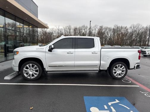 2022 Chevrolet Silverado 1500 High Country