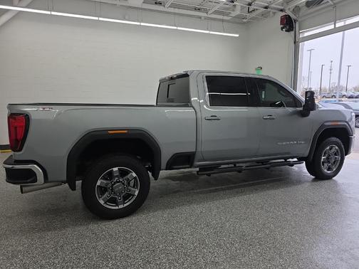 2025 GMC Sierra 2500 SLE