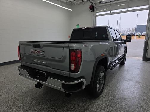 2025 GMC Sierra 2500 SLE