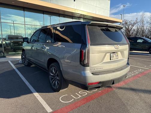 2024 Cadillac Escalade ESV Sport Platinum