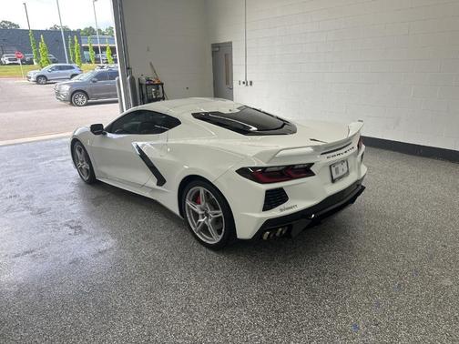 Arctic White 2024 Chevrolet Corvette Stingray w/1LT