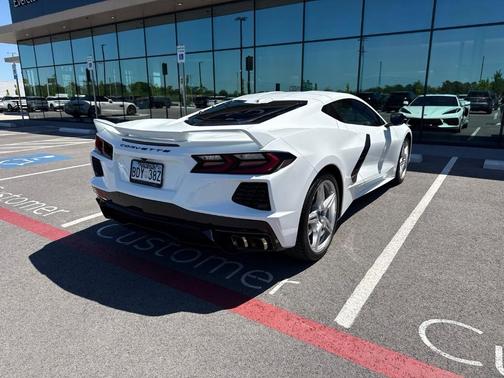 Arctic White 2024 Chevrolet Corvette Stingray w/1LT