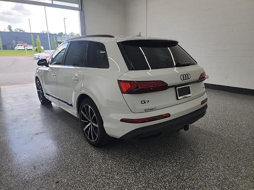 2024 Audi Q7 55 Prestige