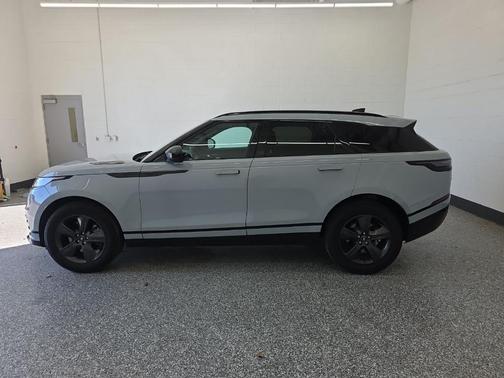 2025 Land Rover Range Rover Velar P250 Dynamic SE
