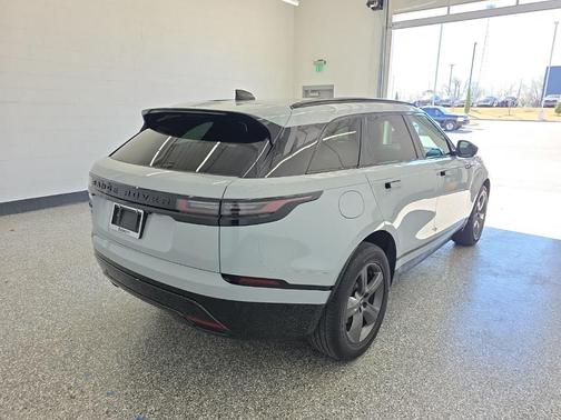 2025 Land Rover Range Rover Velar P250 Dynamic SE