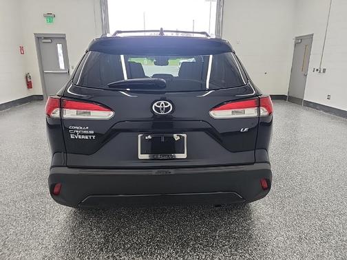 2024 Toyota Corolla Cross LE