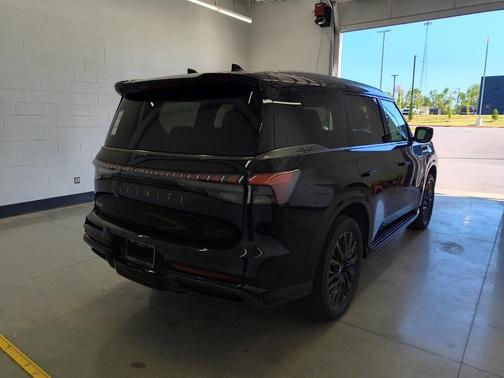 2025 INFINITI QX80 AUTOGRAPH