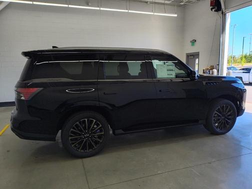 2025 INFINITI QX80 AUTOGRAPH