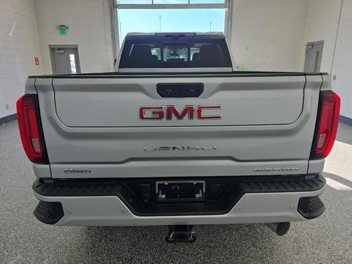 2023 GMC Sierra 2500 Denali