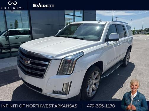 Crystal White Tri-Coat 2017 Cadillac Escalade Luxury