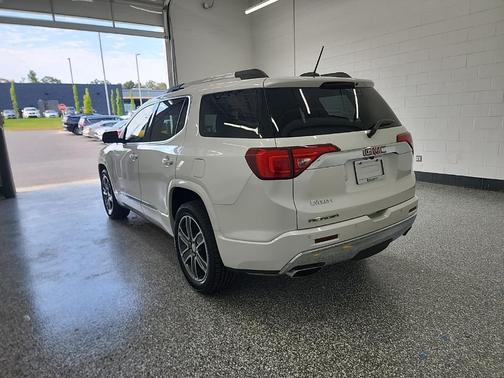 2018 GMC Acadia Denali