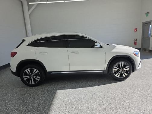 2024 Mercedes-Benz GLA 250 Base 4MATIC