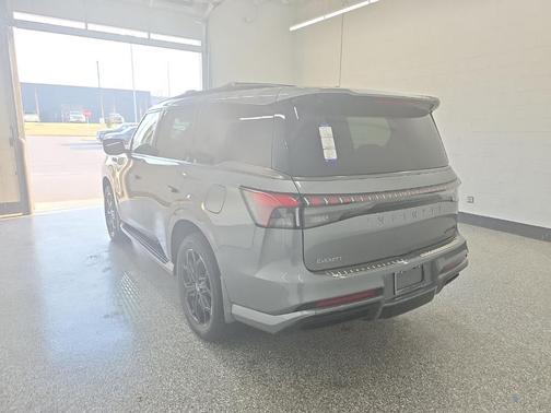 Dynamic Metal 2026 INFINITI QX80 SPORT