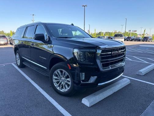 Onyx Black 2024 GMC Yukon XL SLT