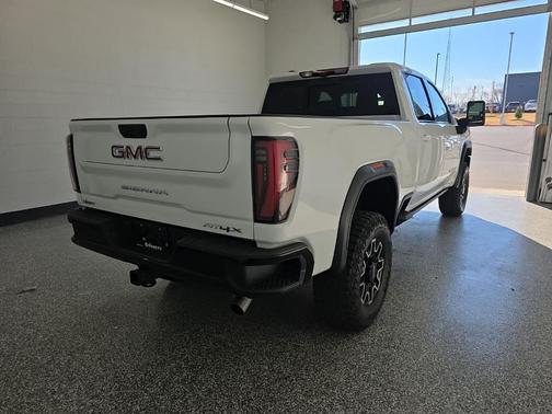 2024 GMC Sierra 2500 AT4X
