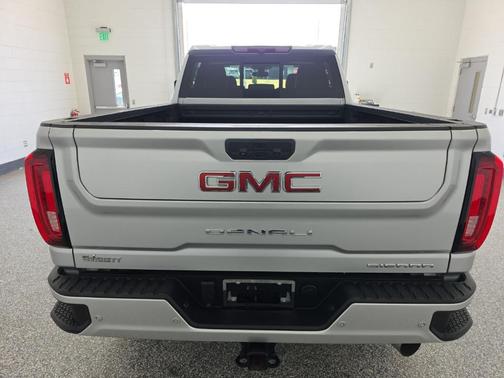 Quicksilver Metallic 2022 GMC Sierra 2500 Denali