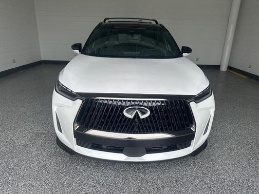 2t Rad Wht 2027 INFINITI QX60 AUTOGRAPH