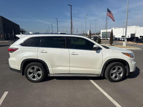 2016 Toyota Highlander Limited Platinum