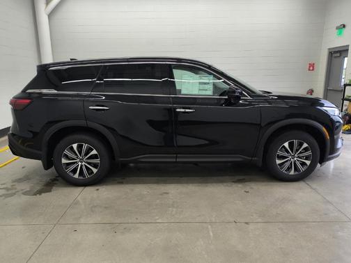 2025 INFINITI QX60 Pure