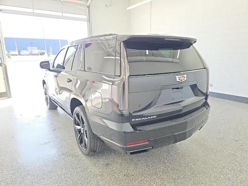 2025 Cadillac Escalade Sport Platinum