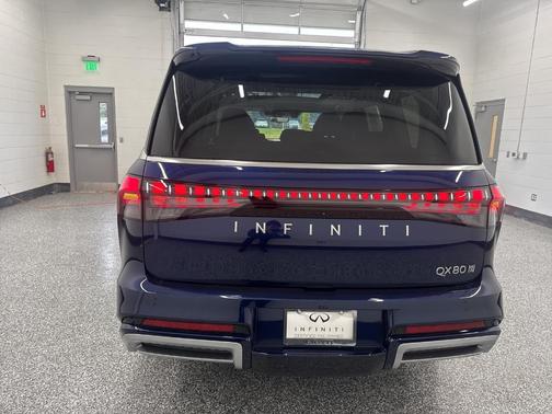 2025 INFINITI QX80 SENSORY
