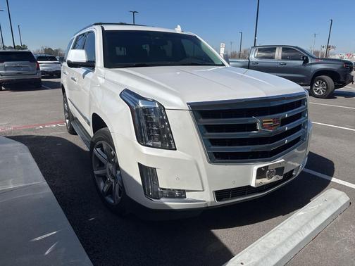 2017 Cadillac Escalade Luxury