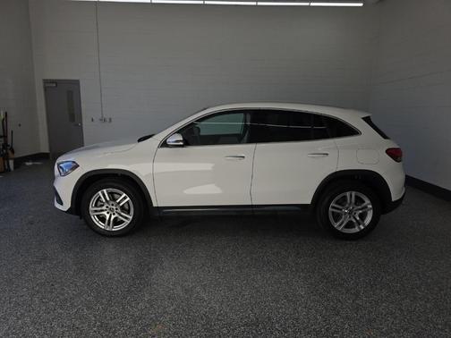 2021 Mercedes-Benz GLA 250 Base 4MATIC