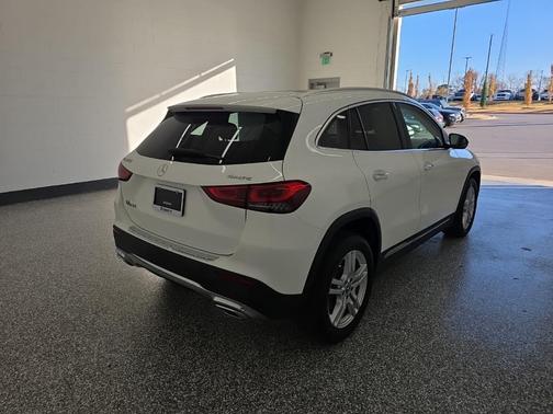 2021 Mercedes-Benz GLA 250 Base 4MATIC