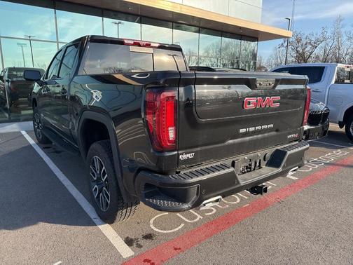 2025 GMC Sierra 1500 AT4