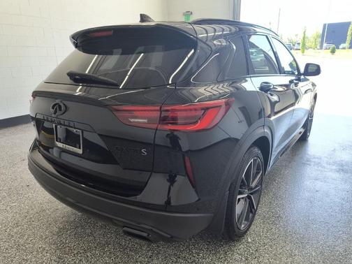 Black Obsidian 2024 INFINITI QX50 SPORT