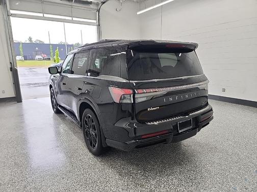 2026 INFINITI QX80 SPORT