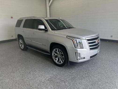 Radiant Silver Metallic 2020 Cadillac Escalade Luxury