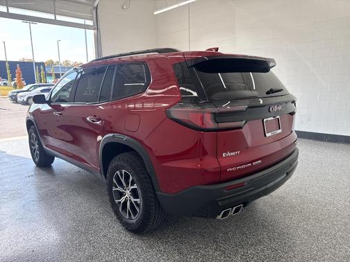 2024 GMC Acadia AT4