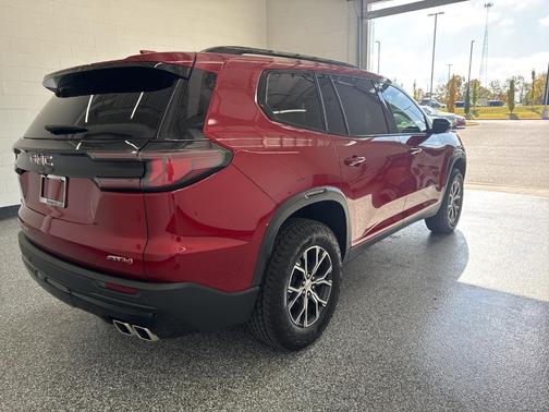 2024 GMC Acadia AT4