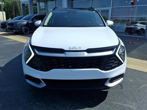 Glacial White Pearl 2025 Kia Sportage EX