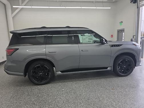 2026 INFINITI QX80 SPORT