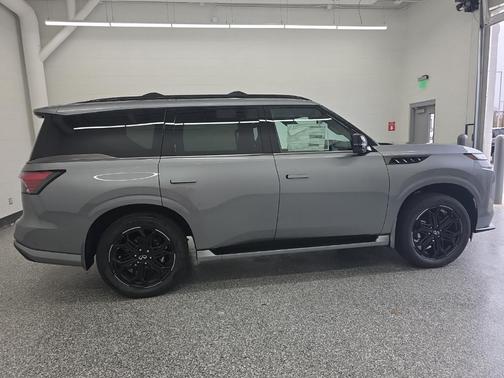 2026 INFINITI QX80 SPORT