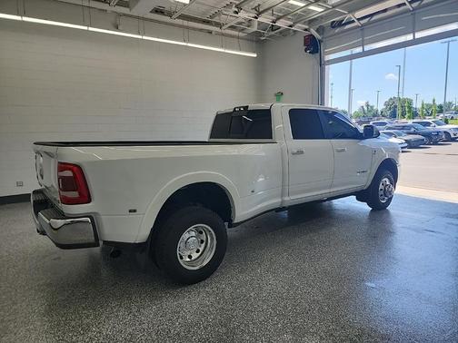 2022 RAM 3500 Laramie