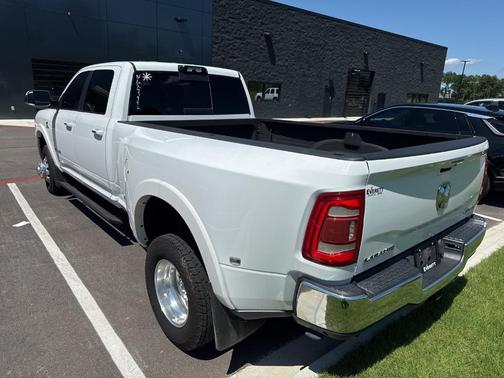 2022 RAM 3500 Laramie