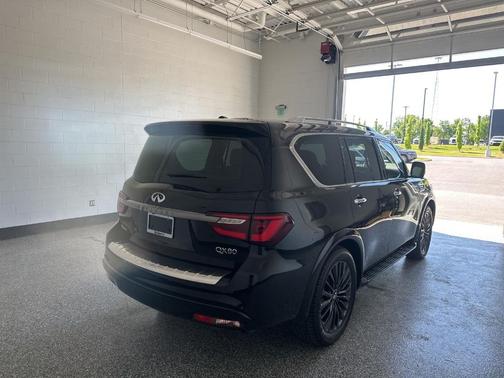 Mineral Black 2023 INFINITI QX80 PREMIUM SELECT