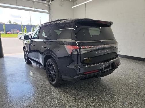 2026 INFINITI QX80 SPORT