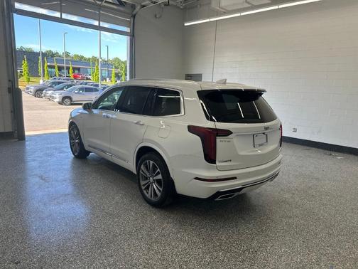 Crystal White Tri-Coat 2020 Cadillac XT6 Premium Luxury FWD