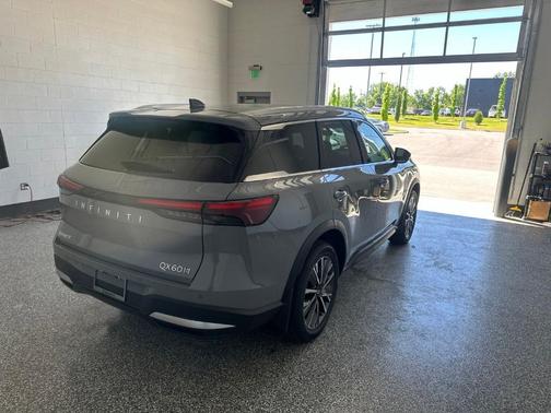 Harbor Gray 2027 INFINITI QX60 Luxe