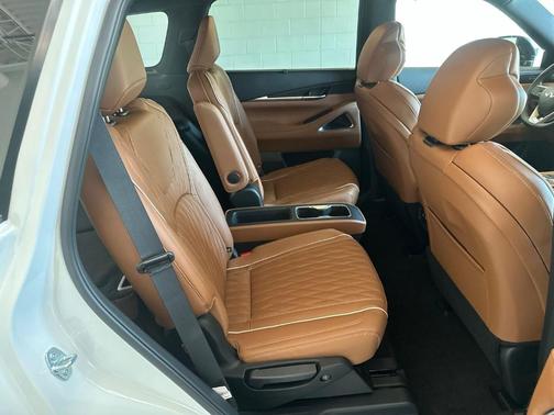 2t Rad Wht 2027 INFINITI QX60 AUTOGRAPH