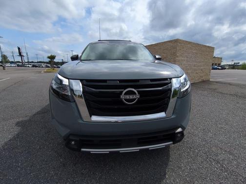 Gray 2 Tone 2022 Nissan Pathfinder Platinum