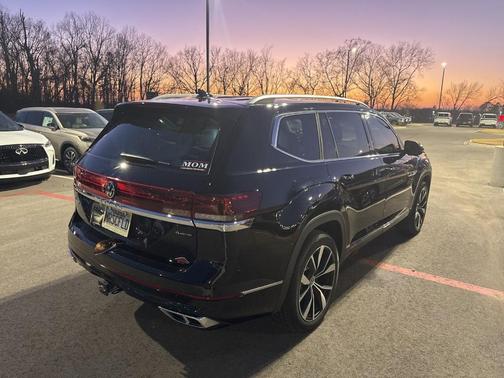 2024 Volkswagen Atlas 2.0T SEL Premium R-Line
