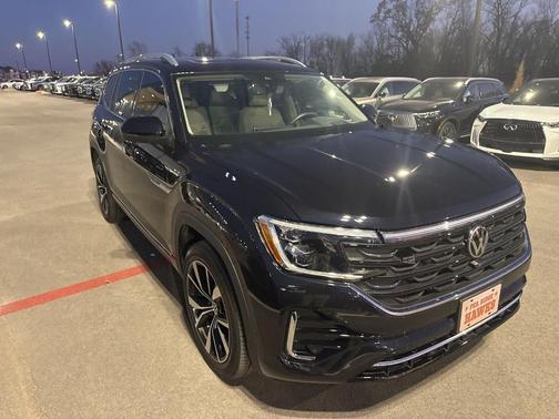 2024 Volkswagen Atlas 2.0T SEL Premium R-Line