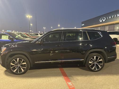 2024 Volkswagen Atlas 2.0T SEL Premium R-Line