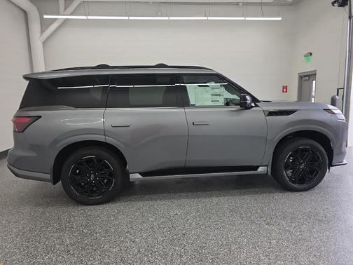 Dynamic Metal 2026 INFINITI QX80 SPORT